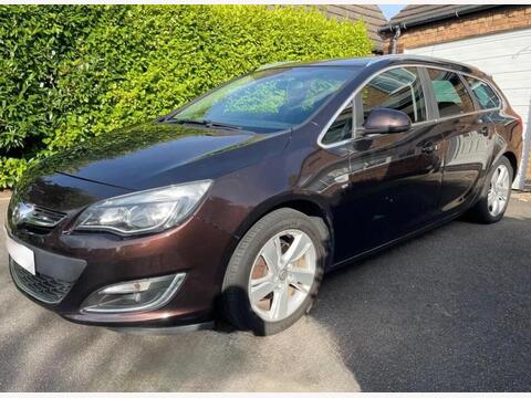 Vauxhall Astra Estate 2.0 CDTi SRi Sports Tourer Euro 5 (s/s) 5dr