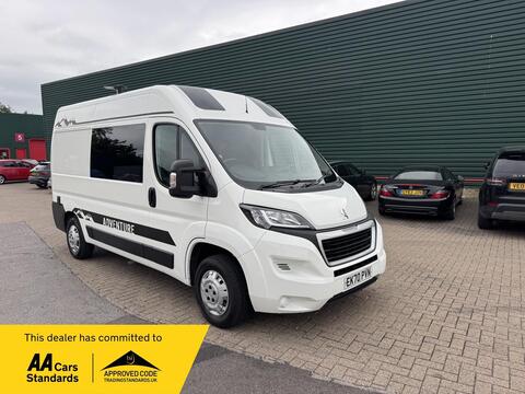 Peugeot Boxer Camper 2.2 BlueHDi 335 Professional L2 H2 Euro 6 (s/s) 5dr