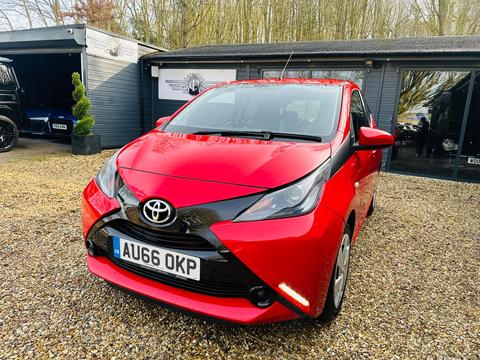 Toyota AYGO Hatchback 1.0 VVT-i x-play Euro 6 5dr