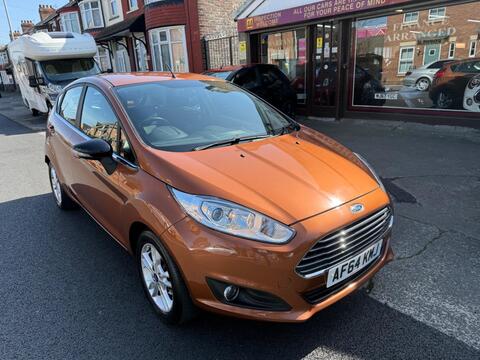 Ford Fiesta Hatchback 1.6 Zetec Powershift Euro 5 5dr