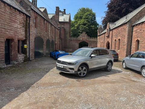 Volkswagen Tiguan SUV 2.0 TDI BlueMotion Tech SEL DSG Euro 6 (s/s) 5dr