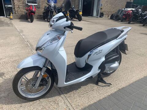 Honda SH300i Scooter 300 CVT Euro 4