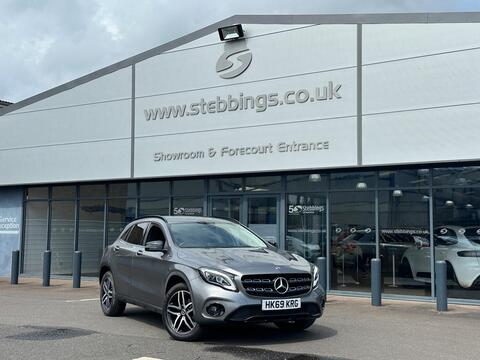 Mercedes-BenzGLA