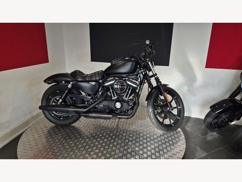 Harley-Davidson Sportster Custom Cruiser 883 Sportster Iron