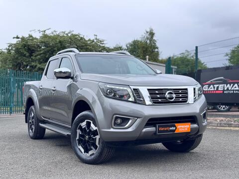 Nissan Navara Pickup 2.3 dCi Tekna Auto 4WD Euro 6 4dr