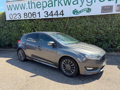 Ford Focus Hatchback 1.0T EcoBoost ST-Line Euro 6 (s/s) 5dr