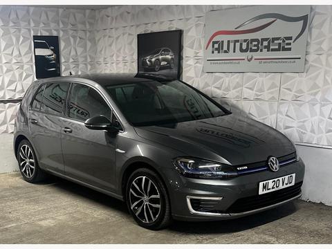 Volkswagen e-Golf Hatchback 35.8kWh e-Golf Auto 5dr