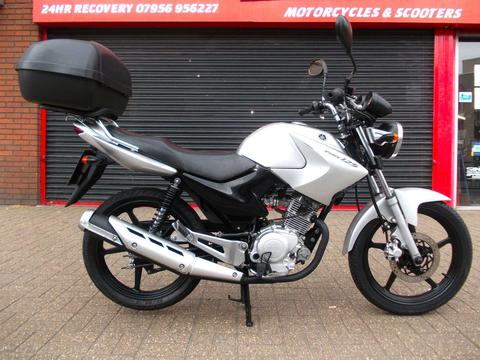 Yamaha YBR 125 Naked 125