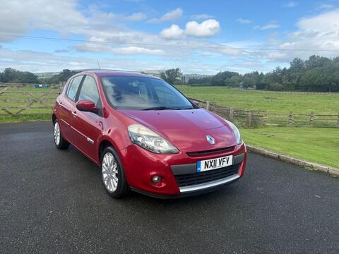 Renault Clio Hatchback 1.5 dCi Dynamique TomTom Euro 5 5dr