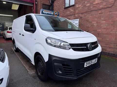 Vauxhall Vivaro Panel Van 2.0 Turbo D 3100 Edition L2 H1 Euro 6 (s/s) 5dr