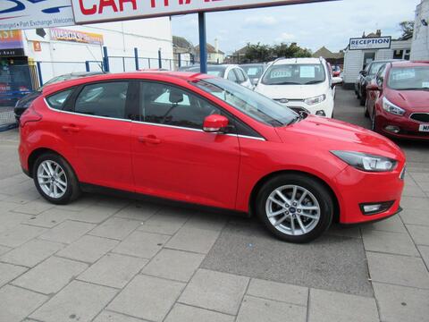 Ford Focus Hatchback 1.6 Zetec Powershift Euro 6 5dr