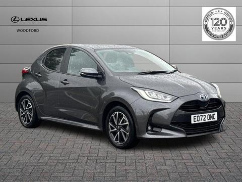 Toyota Yaris Hatchback 1.5 VVT-h Design E-CVT Euro 6 (s/s) 5dr