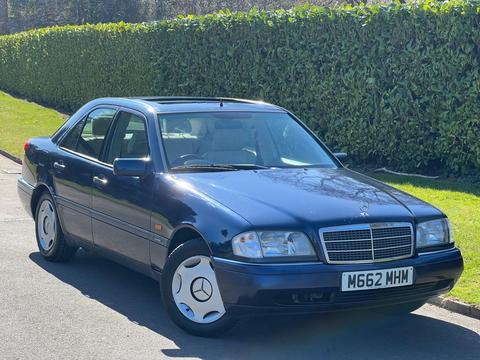 Mercedes-Benz C Class Saloon 1.8 C180 Elegance 4dr