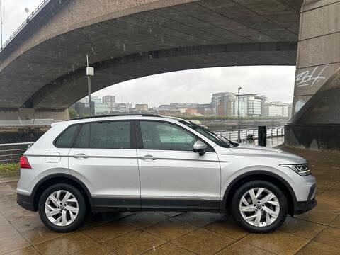 Volkswagen Tiguan SUV 1.5 TSI Life Euro 6 (s/s) 5dr