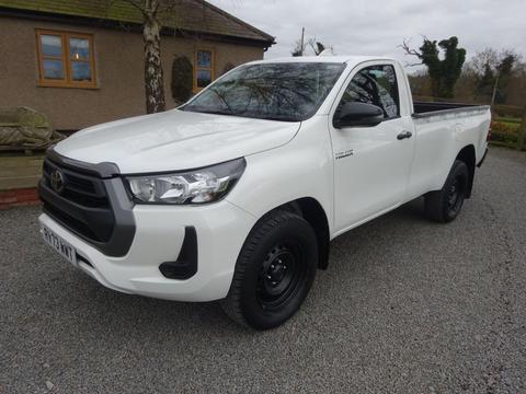 Toyota Hilux Pickup 2.4 D-4D Active 4WD Euro 6 2dr