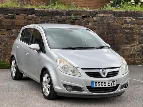 Vauxhall Corsa Hatchback 1.2i 16v Design 5dr (a/c)