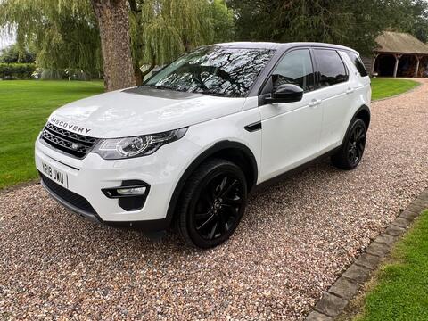 Land Rover Discovery Sport SUV 2.0 TD4 HSE Black Auto 4WD Euro 6 (s/s) 5dr