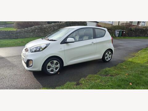 2014 Kia Picanto, photograph 4