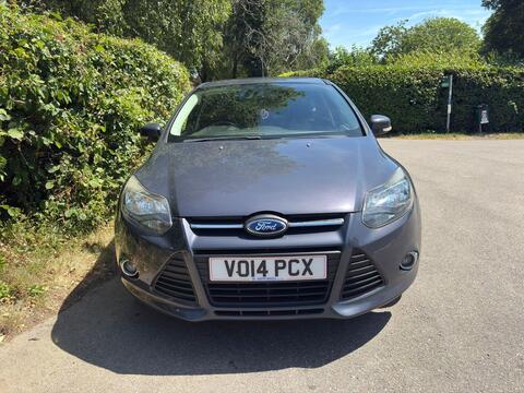Ford Focus Hatchback 1.0T EcoBoost Zetec Navigator Euro 5 (s/s) 5dr