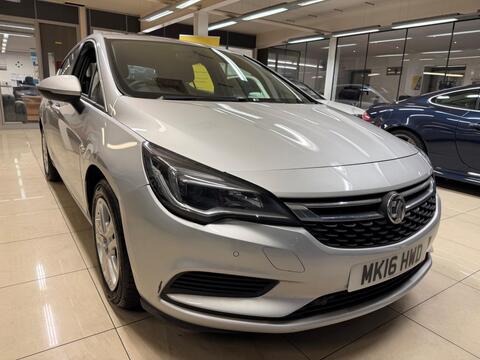 Vauxhall Astra Hatchback 1.4i Design Euro 6 5dr