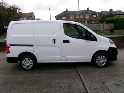 Nissan NV200 Panel Van 1.5 dCi Acenta SWB Euro 5 6dr