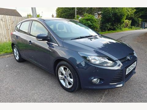 Ford Focus Hatchback 1.6 Zetec Powershift Euro 5 5dr