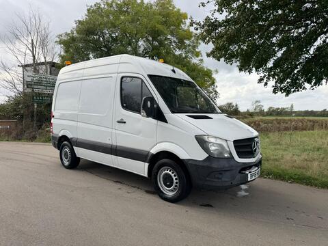 Mercedes-Benz Sprinter Panel Van 2.1 313 CDi RWD L1 H3 4dr