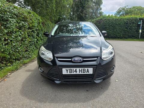 Ford Focus Hatchback 1.0T EcoBoost Zetec Navigator Euro 5 (s/s) 5dr
