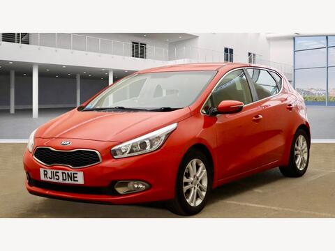 Kia Ceed Hatchback 1.6 GDi 3 DCT Euro 5 5dr