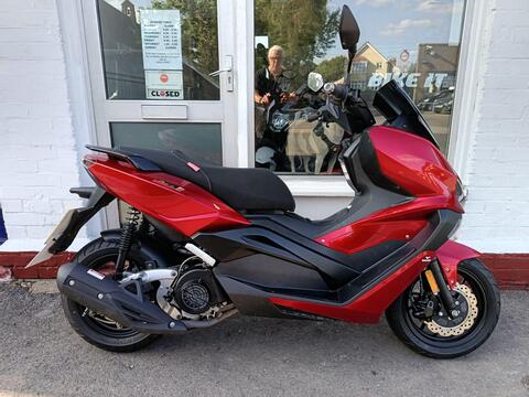 Lexmoto Aura 125 Scooter 125 CVT Euro 5