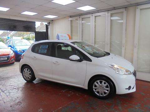 Peugeot 208 Hatchback 1.2 VTi Access+ Euro 5 5dr