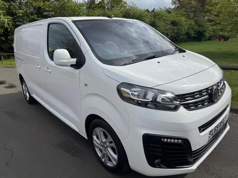Vauxhall Vivaro Panel Van 2.0 Turbo D 3100 Elite Auto L1 H1 Euro 6 (s/s) 5dr