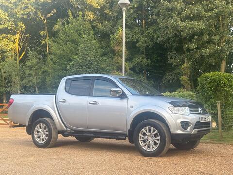 Mitsubishi L200 Pickup 2.5 DI-D Challenger 4WD Euro 5 4dr (LB)