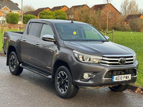 Toyota Hilux Pickup 2.4 D-4D Invincible X Auto 4WD Euro 6 (s/s) 4dr (TSS, 3.5t)