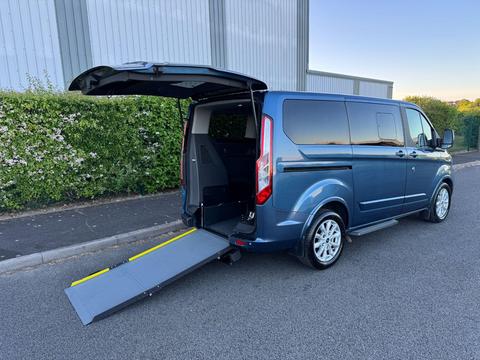 Ford Tourneo Custom Minibus 2.0 310 EcoBlue Titanium L1 Euro 6 (s/s) 5dr