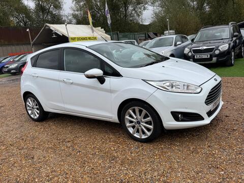 Ford Fiesta Hatchback 1.0T EcoBoost Titanium Euro 6 (s/s) 5dr