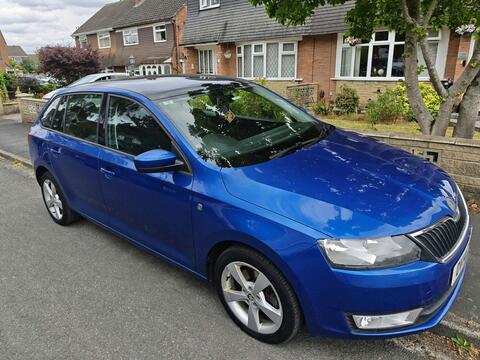 Skoda Rapid Spaceback Hatchback 1.6 TDI Elegance DSG Euro 5 5dr
