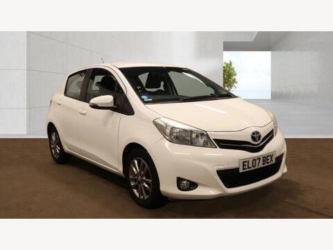Toyota Yaris Hatchback 1.33 Dual VVT-i Icon Plus Euro 5 5dr