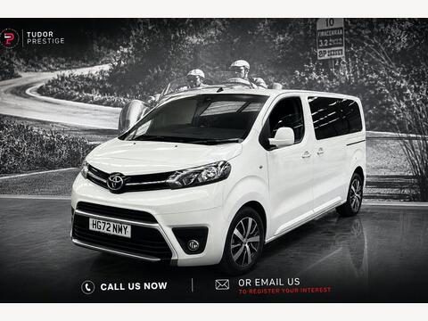 Toyota PROACE Verso MPV 2.0D Family Medium MPV Auto MWB Euro 6 (s/s) 5dr (8 Seat)