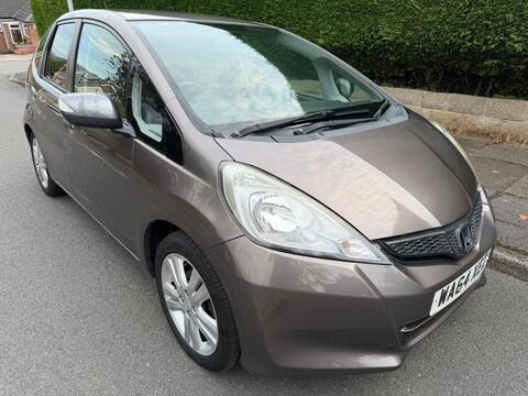Honda Jazz Hatchback 1.4 i-VTEC ES Plus CVT Euro 5 5dr