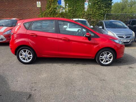 Ford Fiesta Hatchback 1.25 Style + 5dr