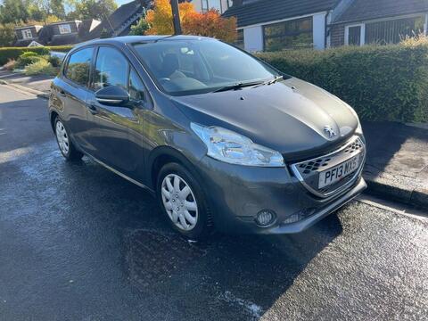 Peugeot 208 Hatchback 1.4 e-HDi Access+ EGC Euro 5 (s/s) 5dr