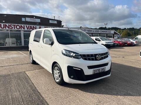 Vauxhall Vivaro Combi Van 2.0 Turbo D 3100 Sportive Crew Van L1 H1 Euro 6 (s/s) 5dr