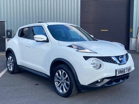 Nissan Juke SUV 1.2 DIG-T Tekna Euro 6 (s/s) 5dr