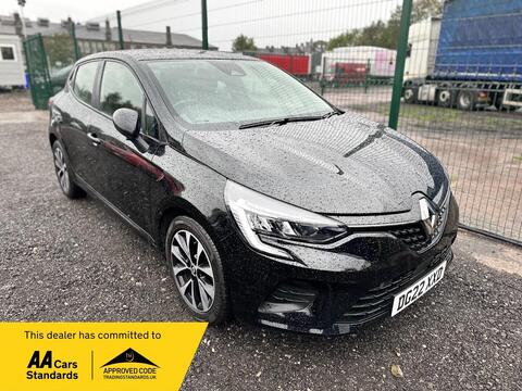 Renault Clio Hatchback 1.0 TCe Iconic Euro 6 (s/s) 5dr