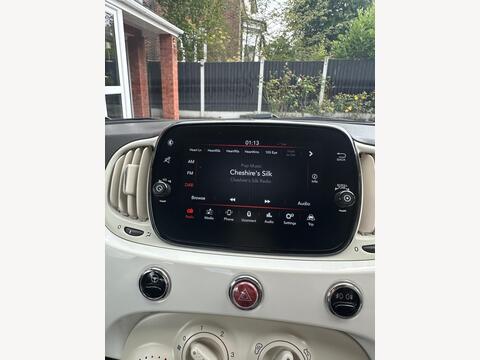 2019 Fiat 500, photograph 3