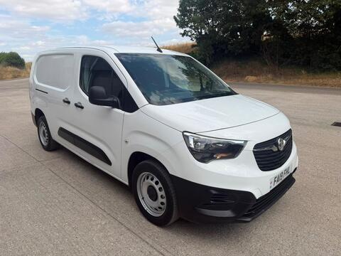Vauxhall Combo Panel Van 1.5 Turbo D 2300 Edition L2 H1 Euro 6 (s/s) 6dr