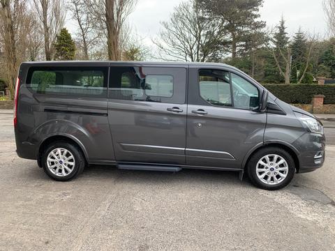 Ford Tourneo Custom Minibus 2.0 320 EcoBlue Titanium Auto L2 Euro 6 (s/s) 5dr