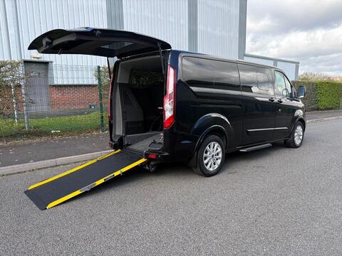 Ford Tourneo Custom Minibus 2.0 320 EcoBlue Titanium Auto L2 Euro 6 (s/s) 5dr