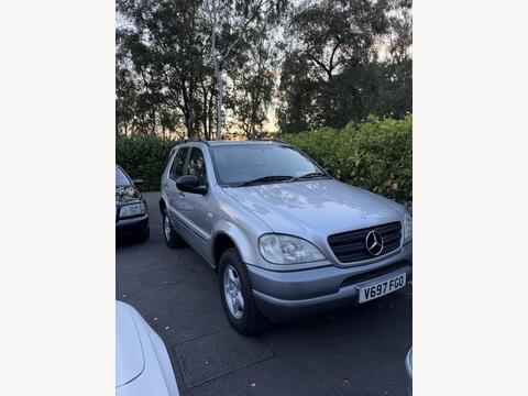 Mercedes-Benz M Class SUV 3.2 ML320 5dr